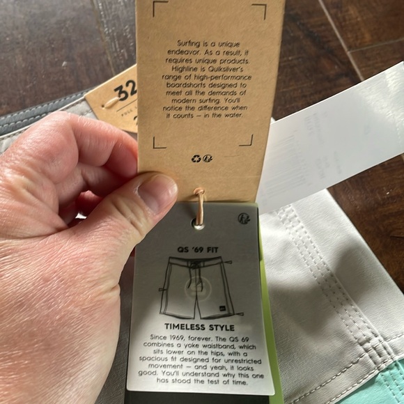 Quicksilver Surfsilk Panel 20” Boardshorts - Picture 7 of 15